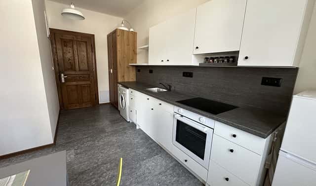Pronájem bytu 2+kk 40 m², Husitská, Liberec – Liberec IX-Janův Důl