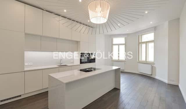 Pronájem bytu 4+kk 137 m², Laubova, Praha 3 – Vinohrady