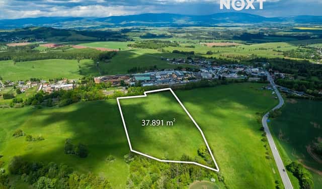 Prodej pole 38 750 m², Horka u Staré Paky, okres Semily