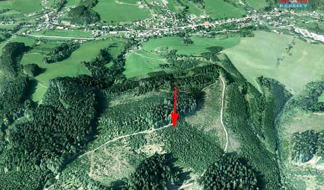 Prodej lesa 8 758 m², Lhota u Vsetína, okres Vsetín
