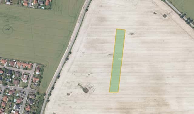 Prodej pole 5 817 m², Zvole, okres Praha-západ