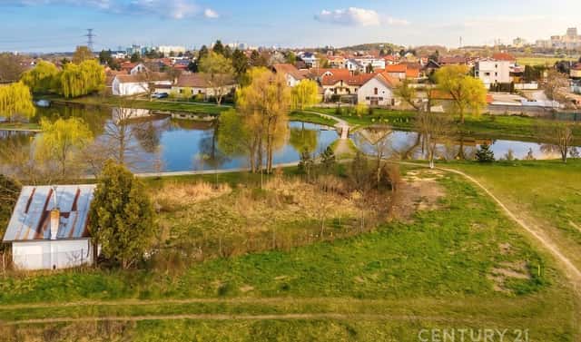 Prodej stavebního pozemku 608 m², K Újezdu, Praha 4 – Šeberov