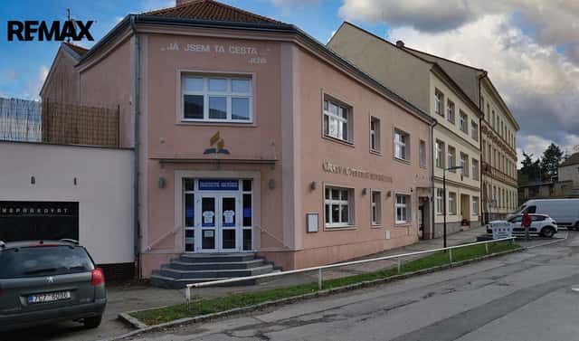 Prodej komerčního objektu (jiného typu) 526 m², Komenského náměstí, Sedlčany, okres Příbram