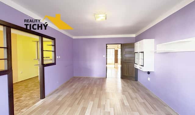 Prodej bytu 3+1 70 m², Hostovského, Hronov, okres Náchod