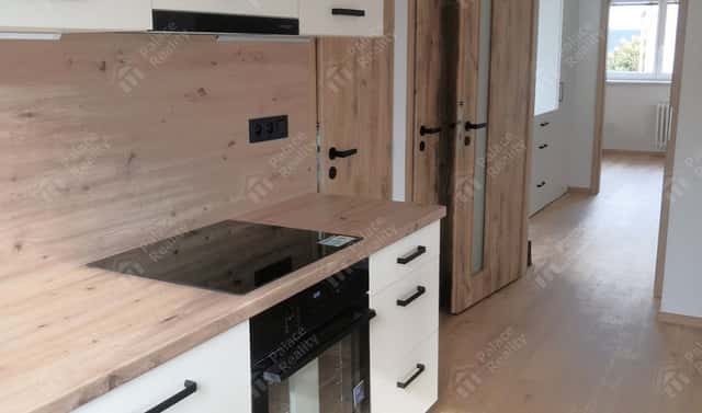 Pronájem bytu 3+kk 90 m², Poděbradova, Hradec Králové – Pražské Předměstí