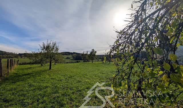 Prodej stavebního pozemku 1 966 m², Volenice, okres Strakonice