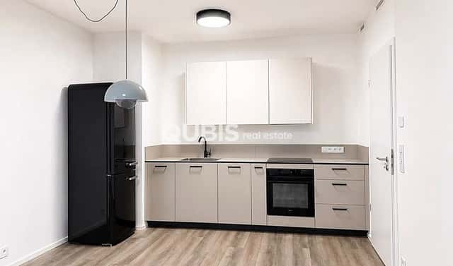 Pronájem bytu 2+kk 60 m², Zvěřinova, Praha 3 – Strašnice