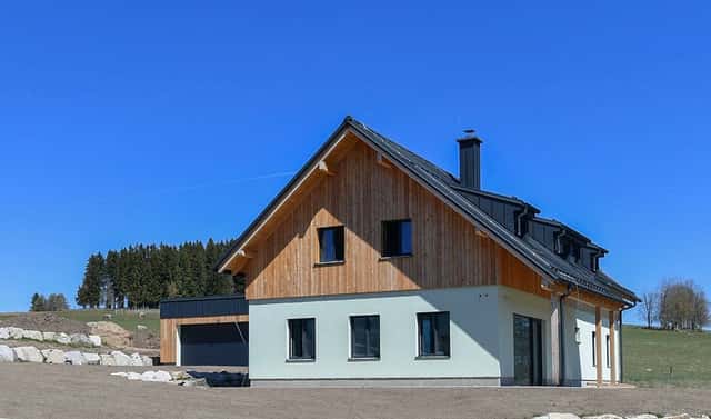 Prodej domu 310 m² s pozemkem 1 687 m², Nové Hutě, okres Prachatice