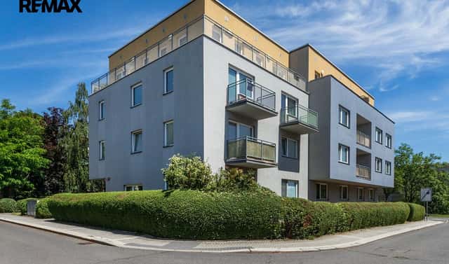 Prodej garážového parkovacího stání vedle Vojenské Nemocnice, Praha 6, Rejchova, Praha 6 – Břevnov