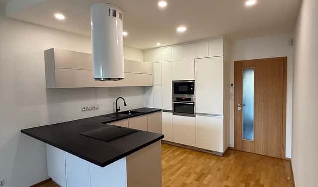 Pronájem bytu 4+kk 101 m², Olšanská, Praha 3 – Žižkov