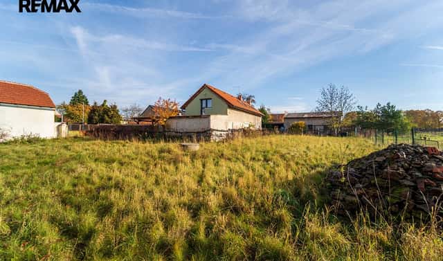 Prodej stavebního pozemku 1 129 m², Ratenice, okres Kolín
