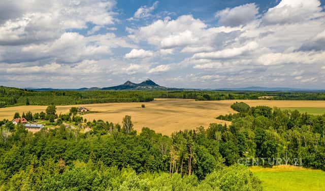 Prodej stavebního pozemku 1 250 m², Bělá pod Bezdězem, okres Mladá Boleslav