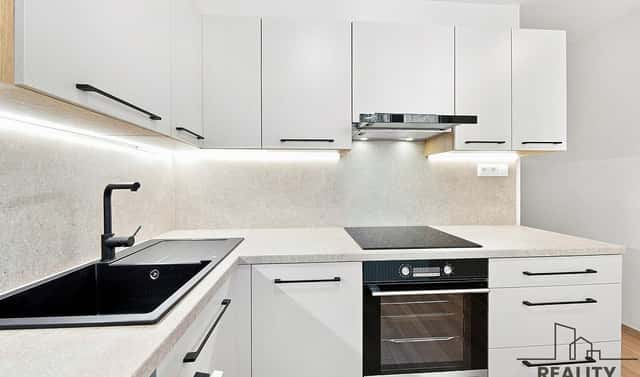 Prodej bytu 3+1 72 m², Cihlářská čtvrť, Hodonín