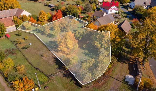 Prodej stavebního pozemku 1 337 m², Žihobce – Kadešice, okres Klatovy
