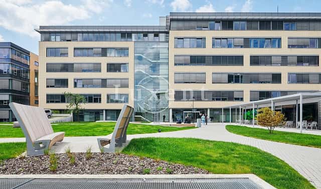 Pronájem kanceláře 516 m², Radlická, Praha 5