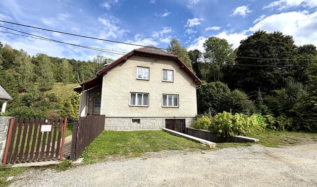 Prodej domu 240 m² s pozemkem 1 494 m², Bělá pod Pradědem – Domašov, okres Jeseník