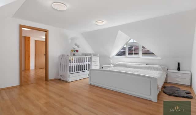 Prodej domu 200 m² s pozemkem 1 164 m², Nevřeň, okres Plzeň-sever