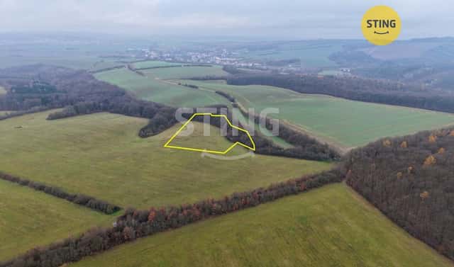 Prodej pole 14 861 m², Zlámanec, okres Uherské Hradiště