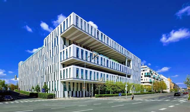 Pronájem kanceláře 557 m², Karolinská, Praha 8 – Karlín