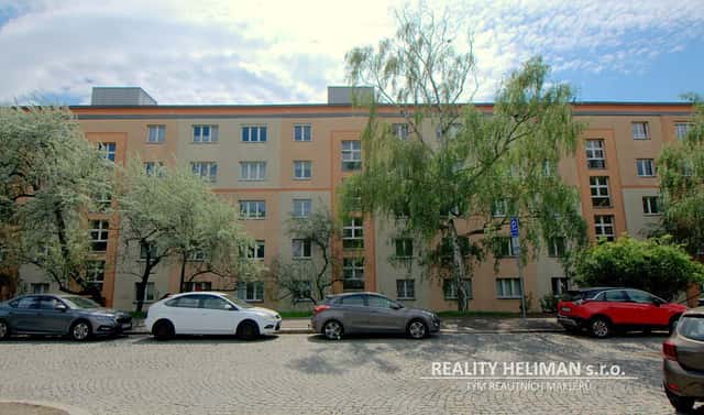 Pronájem bytu 3+1 68 m², Na vrcholu, Praha 3 – Žižkov