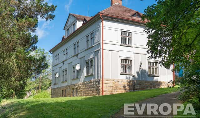 Prodej domu 320 m² s pozemkem 7 861 m², A. Jiráska, Hostinné, okres Trutnov