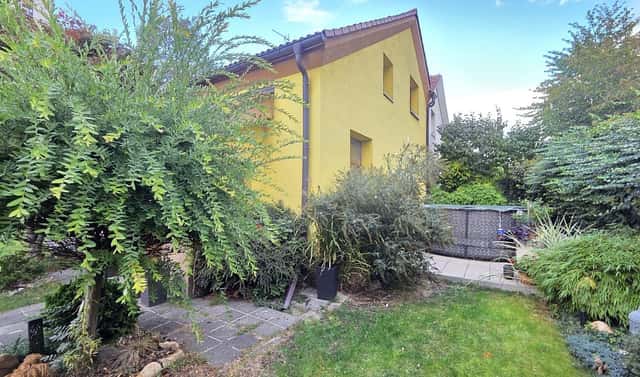 Prodej domu 140 m² s pozemkem 417 m², Tuklatská, Praha 10 – Strašnice