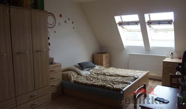 Pronájem bytu 1+kk 30 m², Olbrichova, Opava – Předměstí
