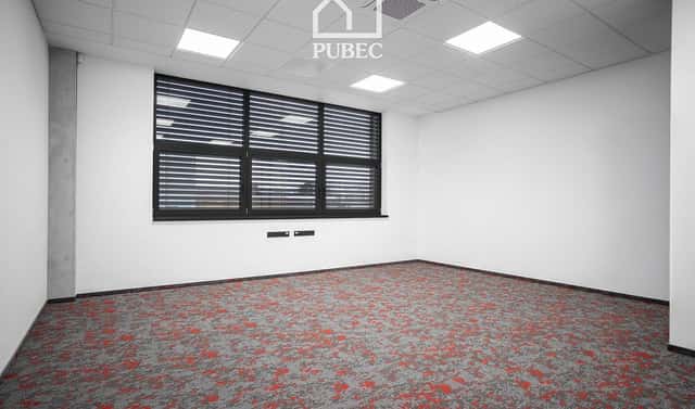 Pronájem kanceláře 32 m², Václava Nového, Rokycany – Nové Město