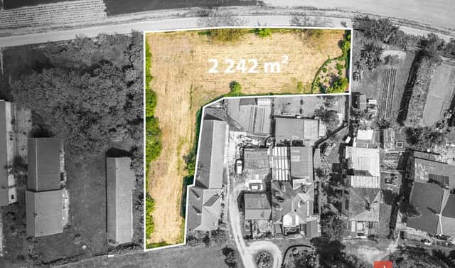 Prodej stavebního pozemku 2 242 m², Roudnice, okres Hradec Králové