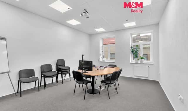 Pronájem kanceláře 136 m², Ruská, Jičín – Pražské Předměstí