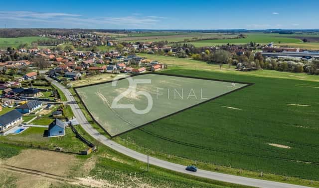 Prodej pole 23 699 m², U Školy, Všejany, okres Mladá Boleslav