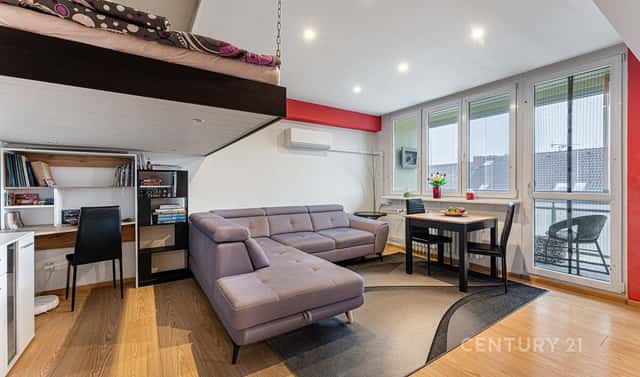 Prodej bytu 2+1 62 m², Dukelská, Benešov