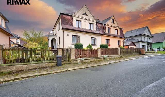 Prodej domu 160 m² s pozemkem 344 m², Květnová, Aš, okres Cheb