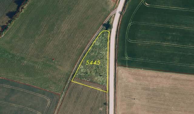 Prodej pozemku 2 217 m², Lomy, okres Třebíč