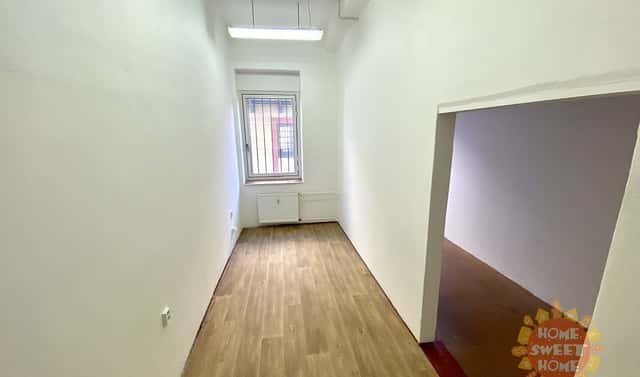 Pronájem kanceláře 22 m², Petrohradská, Praha 10 – Vršovice
