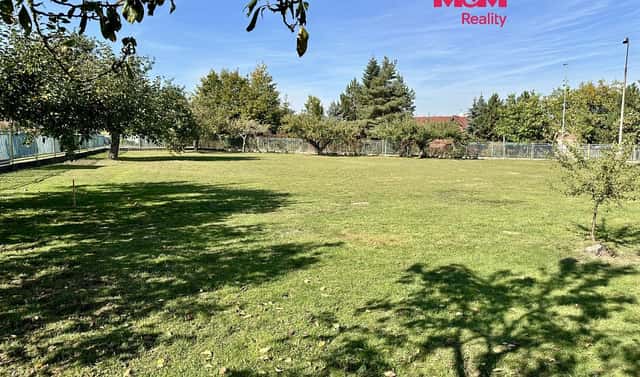 Prodej stavebního pozemku 1 267 m², Lom, okres Tábor