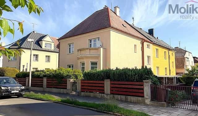 Prodej domu 150 m² s pozemkem 361 m², Vaníčkova, Chomutov