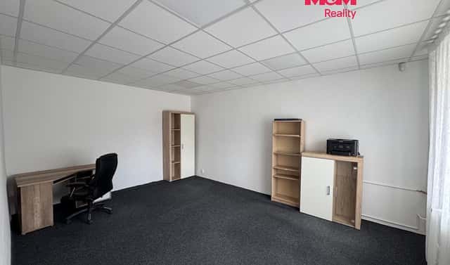 Pronájem kanceláře 22 m², Kochova, Chomutov
