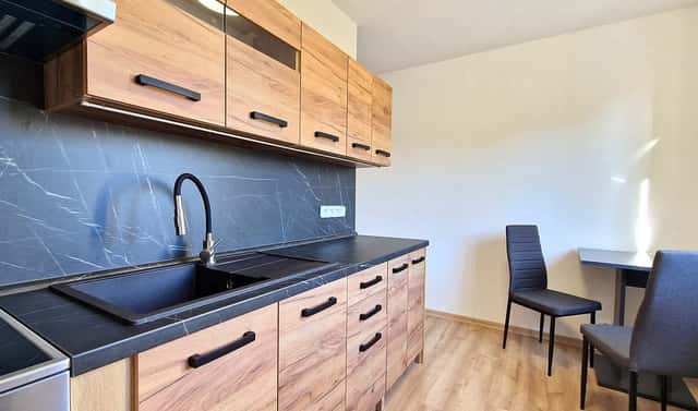 Pronájem bytu 2+1 51 m², Frýdlantská, Frýdek-Místek – Místek