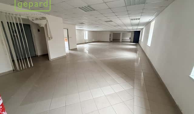 Pronájem obchodních prostor 305 m², Křížová, Sokolov