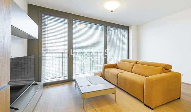 Pronájem bytu 1+kk 38 m², Šiklové, Praha 5 – Smíchov