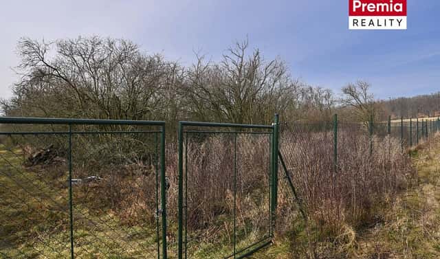 Prodej pole 9 871 m², Oslavany, okres Brno-venkov