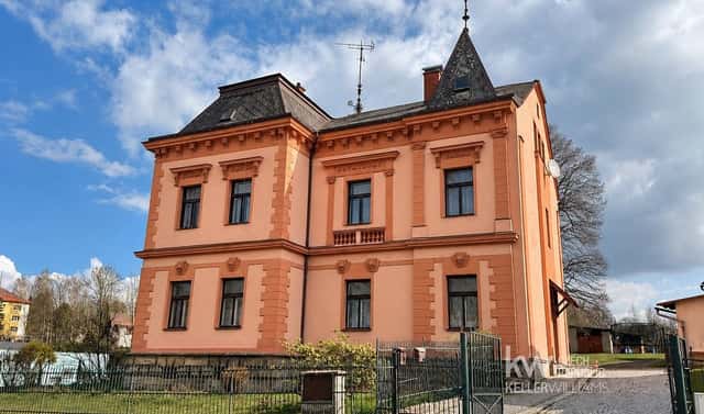 Prodej domu 434 m² s pozemkem 2 176 m², Nádražní, Jilemnice, okres Semily