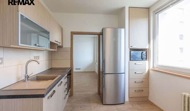 Pronájem bytu 3+1 73 m², náměstí Osvoboditelů, Praha 5 – Radotín