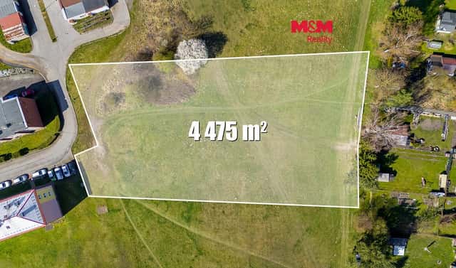Prodej stavebního pozemku 4 475 m², Dolní Bousov, okres Mladá Boleslav