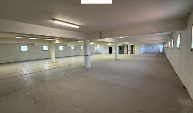 Pronájem výrobních prostor 3 000 m², Kostěnice, okres Pardubice