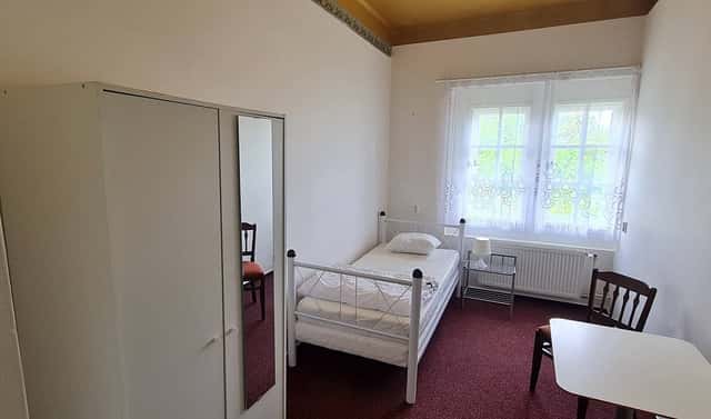Pronájem pokoje 12 m², náměstí Borise Němcova, Praha 6 – Bubeneč