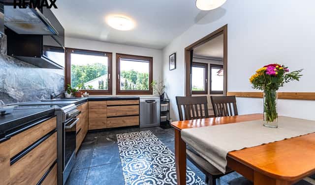 Prodej bytu 3+1 62 m², Labětínská, Praha 9 – Vinoř