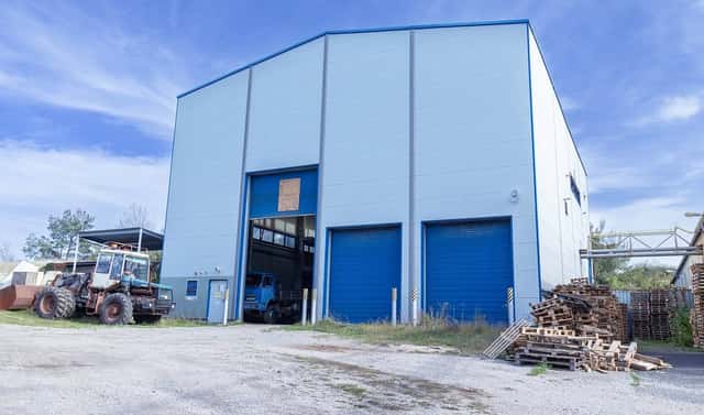 Pronájem skladovacích prostor 1 064 m², Mníšek pod Brdy, okres Praha-západ