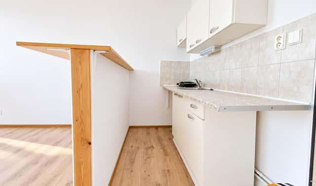 Pronájem bytu 1+kk 23 m², Čsl. armády, Tábor